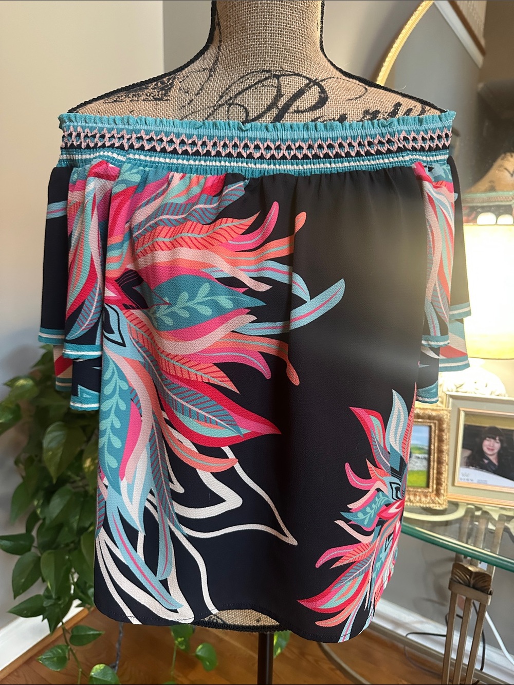 Jealous Tomato Black Off-the-Shoulder Blouse Pink & Teal Floral Print size Large